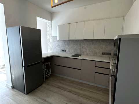 квартира по адресу Салютная ул., 24