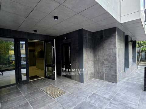 квартира за адресою Космонавтів вул., 32а