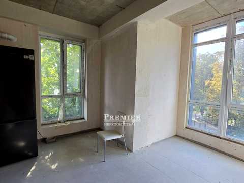 квартира за адресою Космонавтів вул., 32а