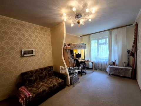 квартира за адресою Євгена Чикаленка вул., 63