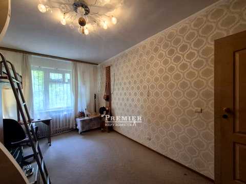 квартира за адресою Євгена Чикаленка вул., 63