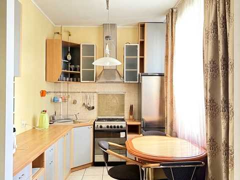 квартира за адресою Київ, Ямська вул., 37/33