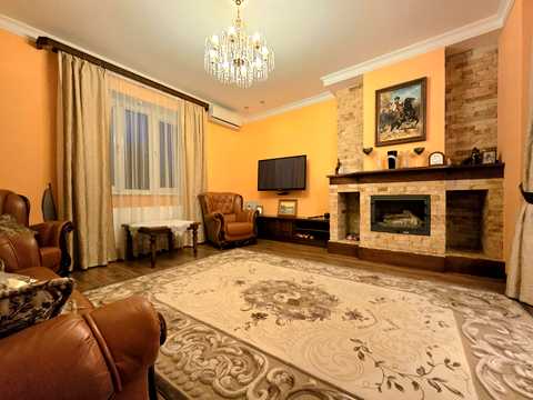 будинок за адресою с. Муроване, Львівська
