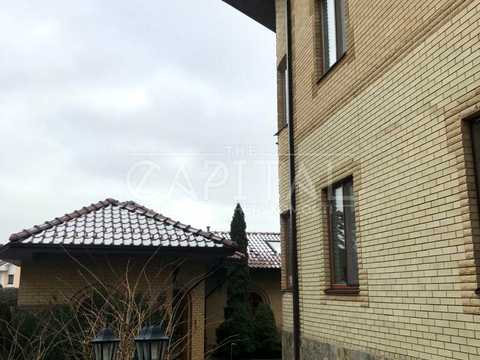 коммерческая по адресу Каштанова, 15