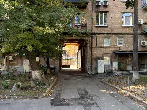 паркоместо по адресу Антоновича ул. (Горького), 19/21