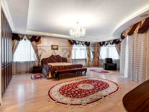 комерційна за адресою Зоряна, 5