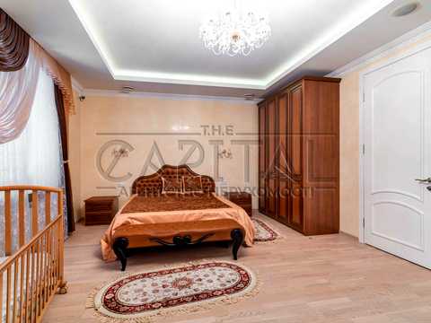 комерційна за адресою Зоряна, 5