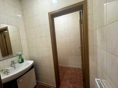 комерційна за адресою 8-го березня, 2