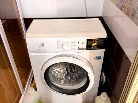 квартира за адресою Драгоманова вул., 8