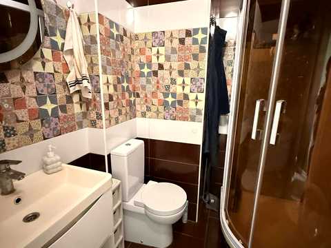 квартира за адресою Драгоманова вул., 8
