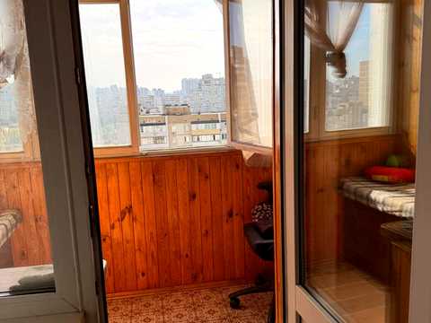 квартира за адресою Драгоманова вул., 8