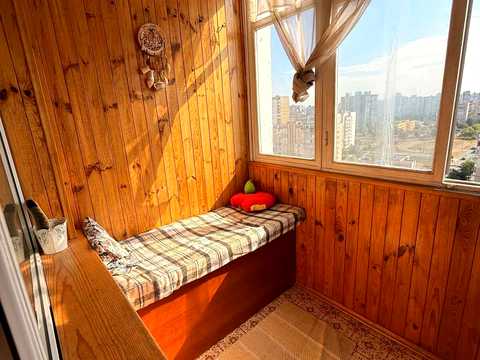 квартира за адресою Драгоманова вул., 8