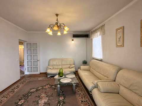 квартира за адресою Євгена Чикаленка вул., 50/1