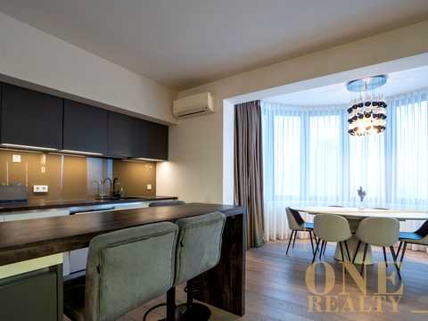 квартира за адресою Кропивницького вул., 10