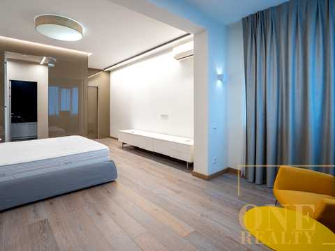 квартира за адресою Кропивницького вул., 10