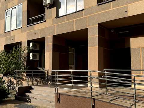 квартира за адресою Ованеса Туманяна вул., 3