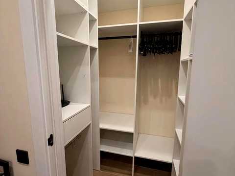 квартира за адресою Ревуцького вул., 40-Б