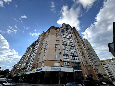 квартира за адресою Панаса Мирного вул., 1