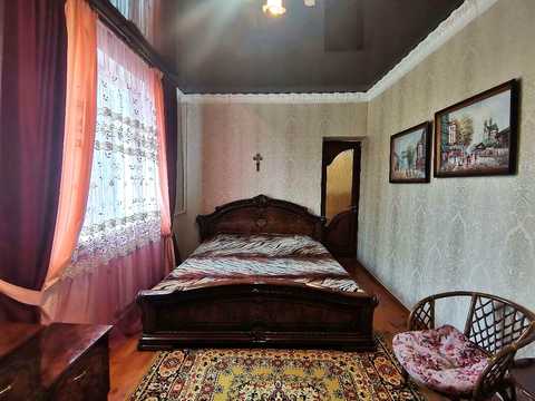 будинок за адресою Яблунева вул., 18