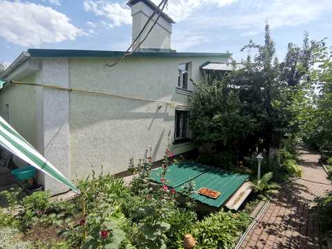 будинок за адресою Яблунева вул., 18