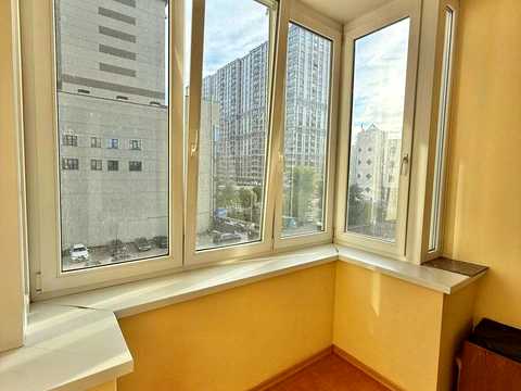 квартира за адресою Андрія Верхогляда вул. (Михайла Драгомирова), 5