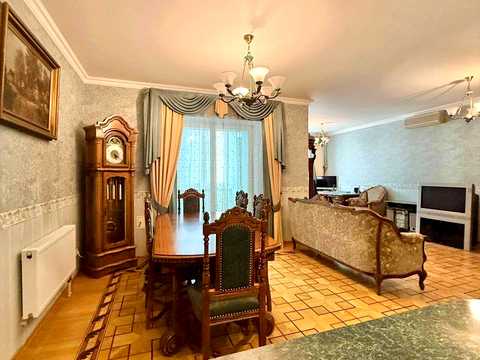 квартира за адресою Андрія Верхогляда вул. (Михайла Драгомирова), 5