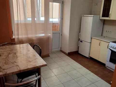квартира за адресою Миколи Бажана просп., 10