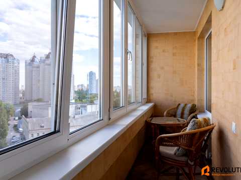 квартира за адресою Ованеса Туманяна вул., 8