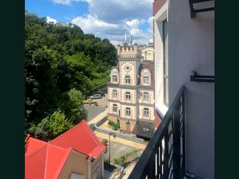 квартира за адресою Дегтярна вул., 17