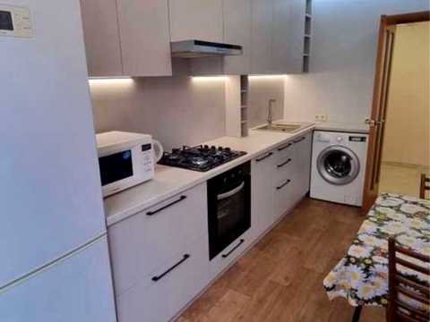 квартира за адресою Слави бульв., 8