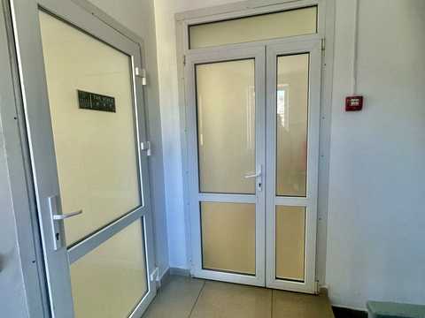 комерційна за адресою Каштанова вул., 14