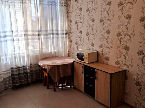 квартира за адресою Євгена Чикаленка вул., 95/1