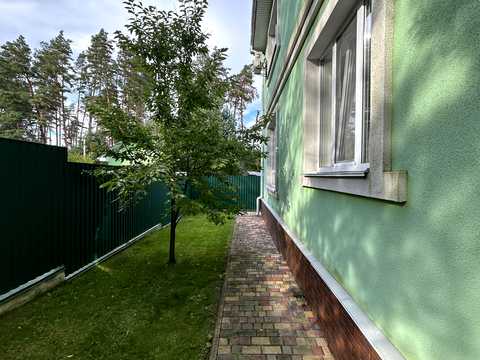 будинок за адресою Лісова