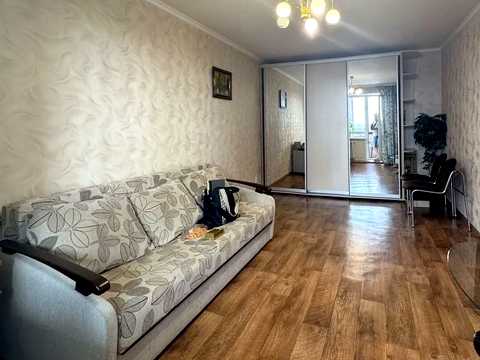 квартира за адресою Калинова вул., 102