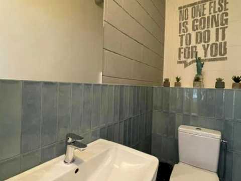 комерційна за адресою Джона Маккейна вул. (Івана Кудрі), 7