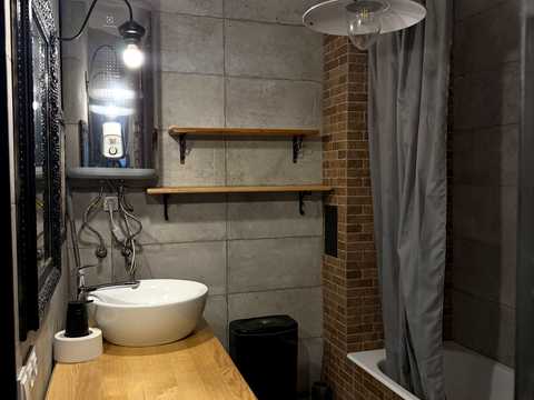 квартира за адресою Драгоманова вул., 2