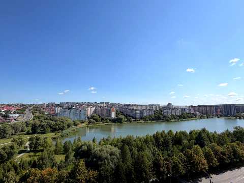квартира за адресою Озерна вул., 4
