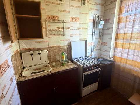 квартира за адресою Свободи просп. (60-річчя Жовтня), 37