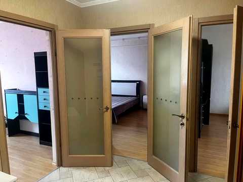 квартира за адресою Анни Ахматової вул., 15