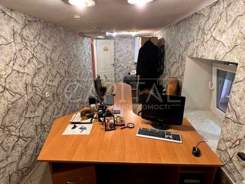 комерційна за адресою Сокальська вул., 4