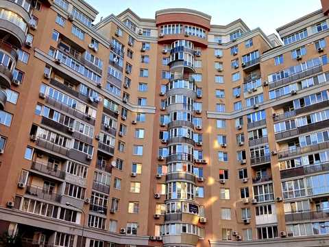 квартира за адресою Василя Симоненка вул., 5-А