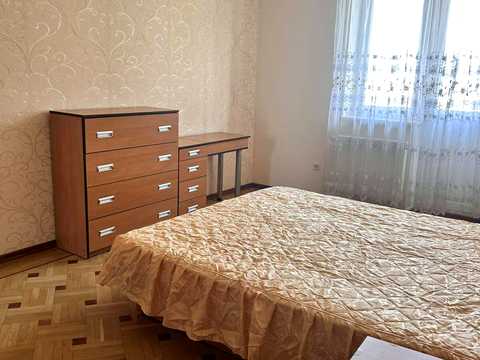 квартира за адресою Джона Леннона вул., 37