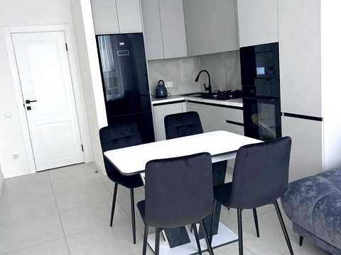 квартира за адресою Героїв Крут вул., 8