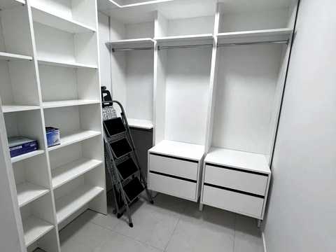 квартира за адресою Героїв Крут вул., 8