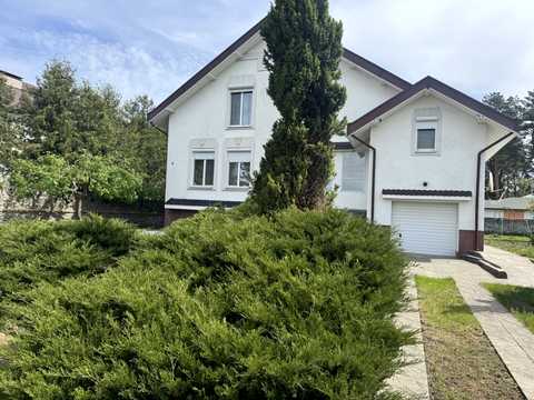 дом по адресу Кучанська, 3