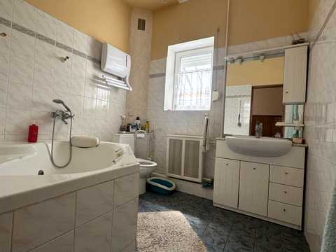 дом по адресу Кучанська, 3