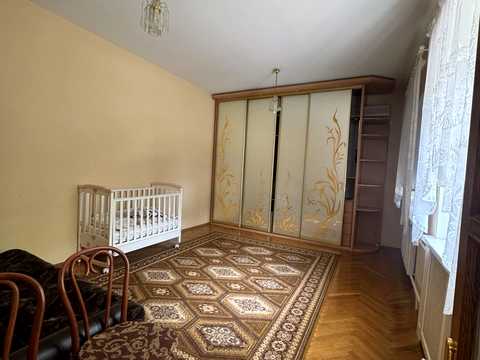 дом по адресу Кучанська, 3