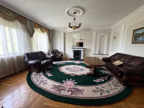 дом по адресу Кучанська, 3