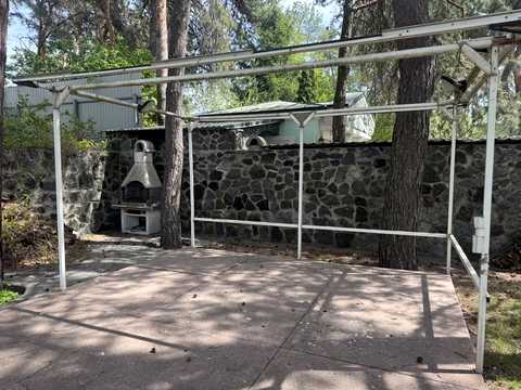дом по адресу Кучанська, 3