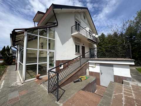 дом по адресу Кучанська, 3